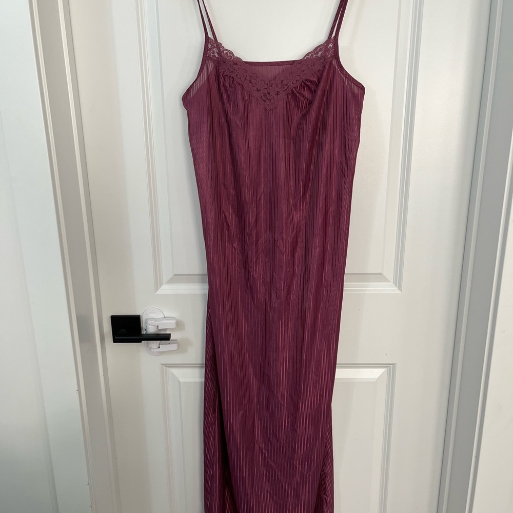 Vintage Purple maxi slip 1980s Made In Canada Molyclaire Size Small